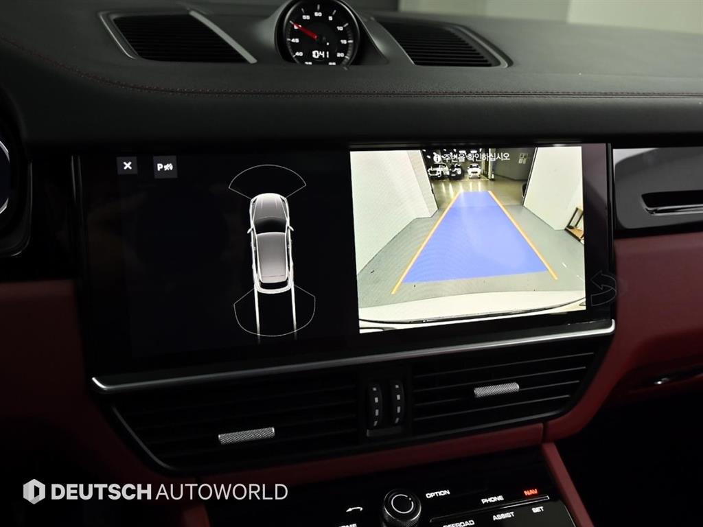 Porsche Cayenne — photo 15