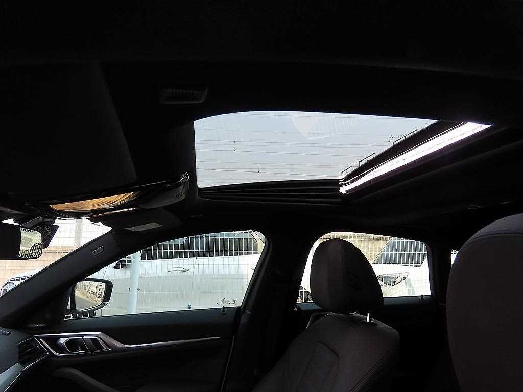 BMW 4-Series — photo 16