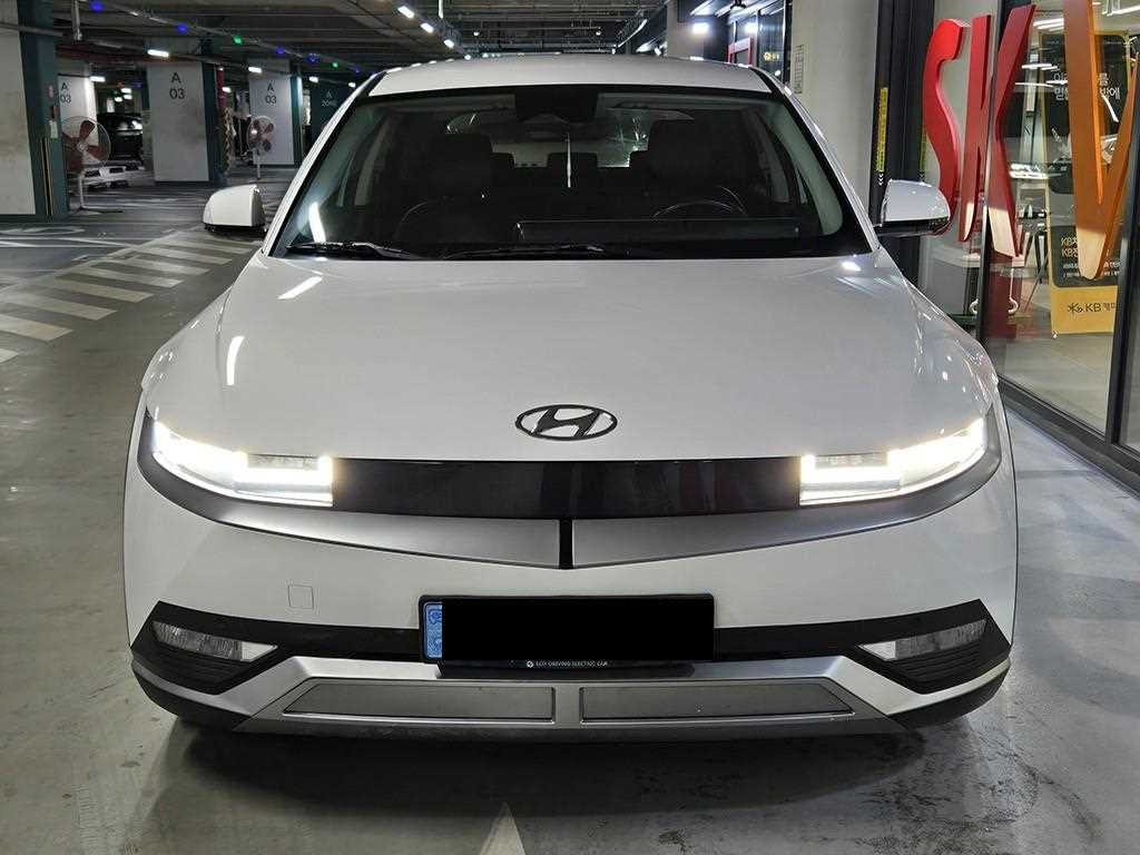 Hyundai Ioniq5 — photo 02