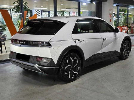 Hyundai Ioniq5 — photo 03