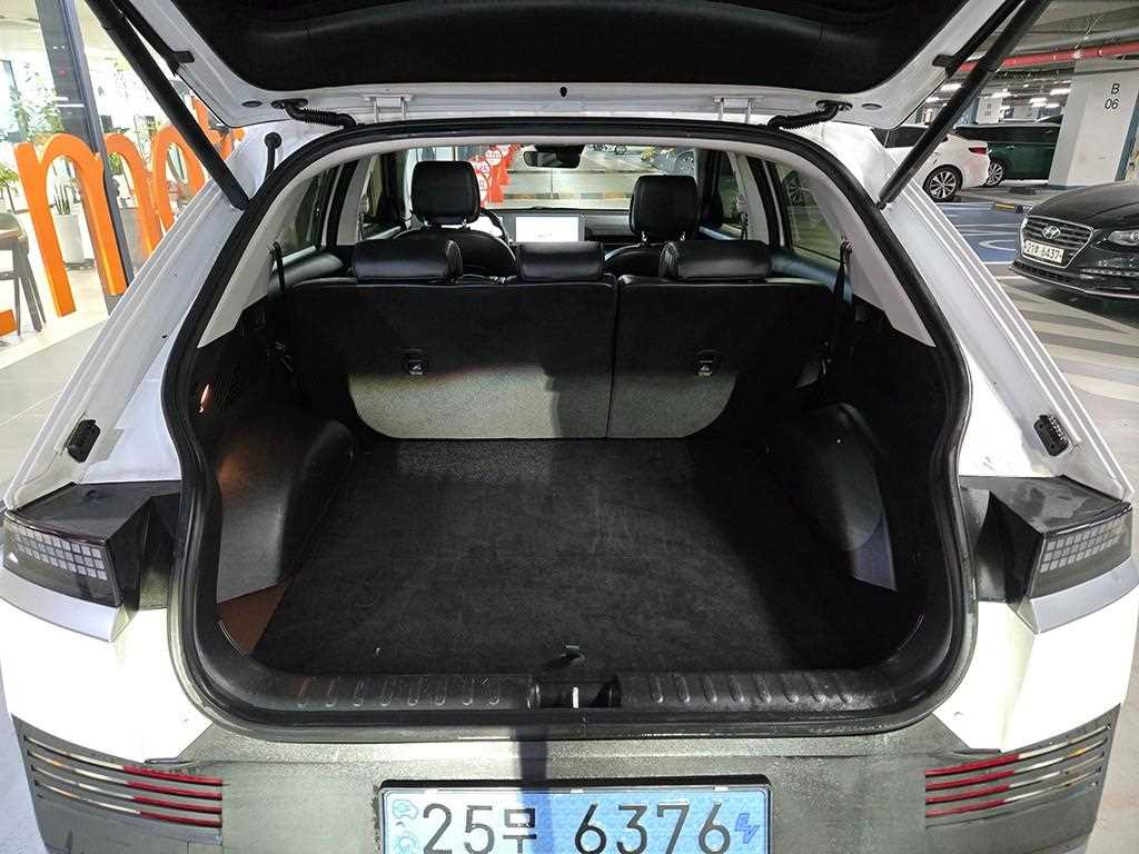 Hyundai Ioniq5 — photo 17