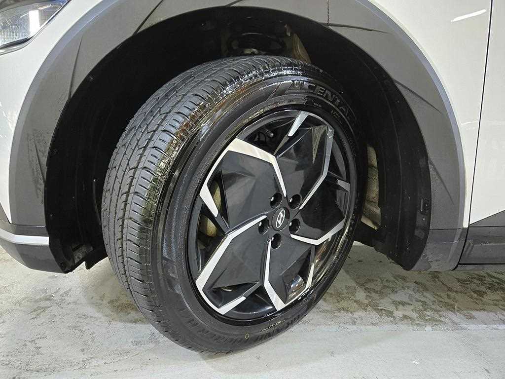 Hyundai Ioniq5 — photo 20