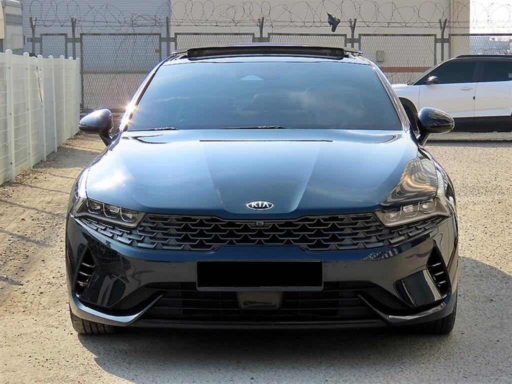 Kia K5 — photo 01