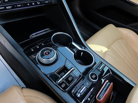 Kia K5 — photo 10