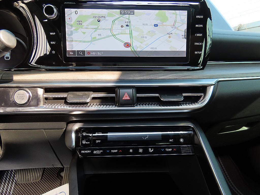 Kia K5 — photo 12