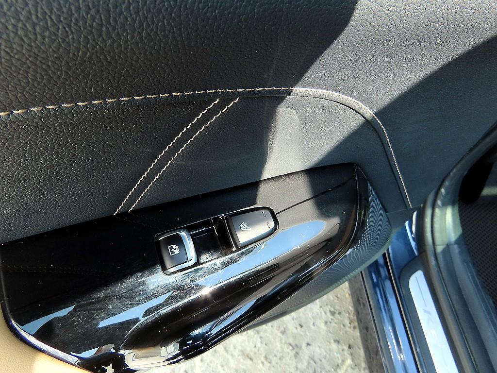 Kia K5 — photo 14