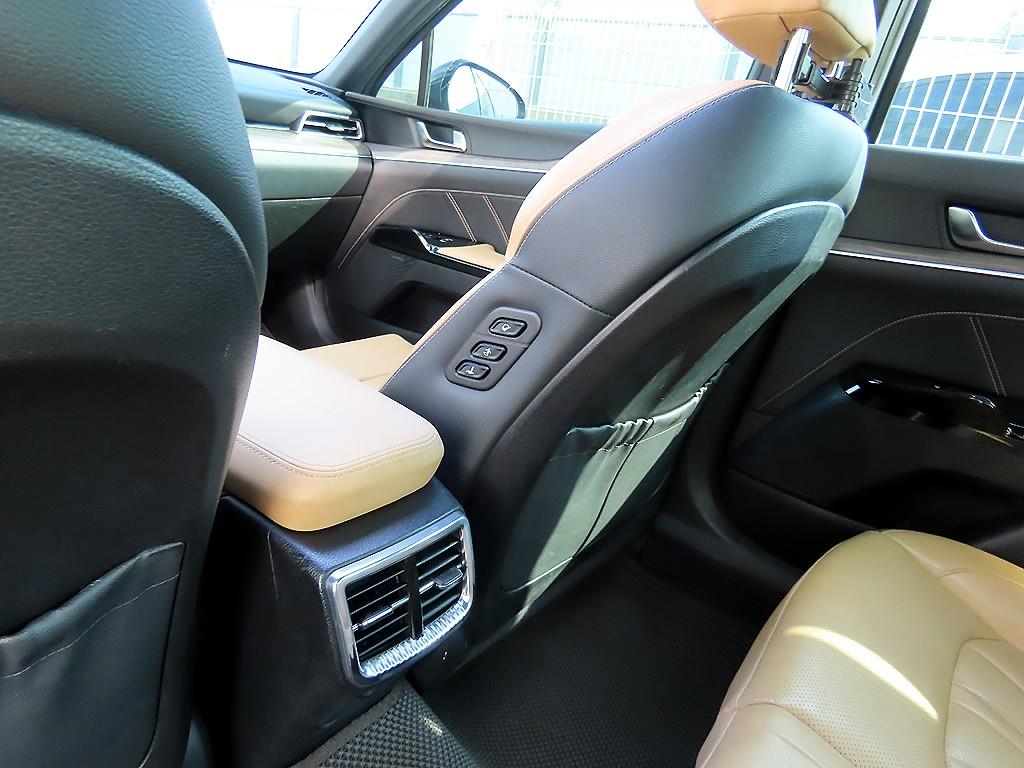 Kia K5 — photo 15