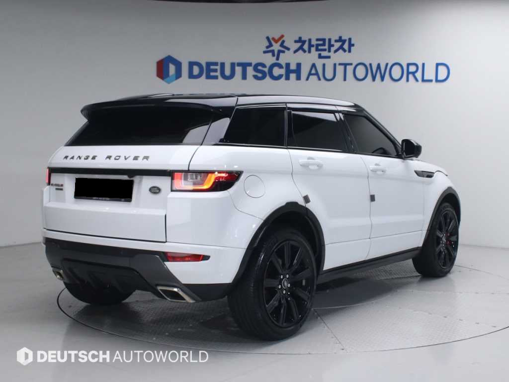 Land Rover Range Rover Evoque — photo 02