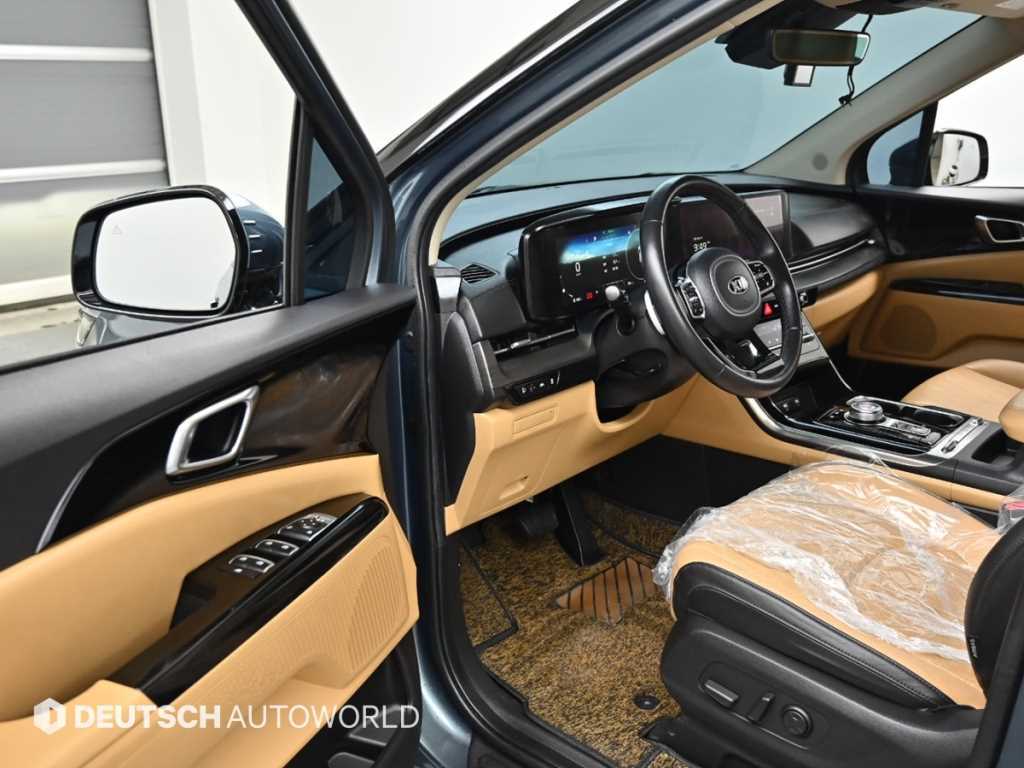 Kia Carnival — photo 11