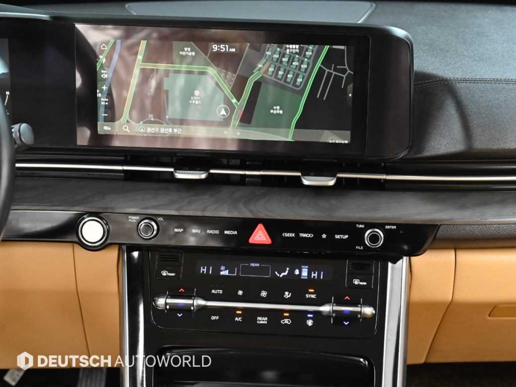 Kia Carnival — photo 14