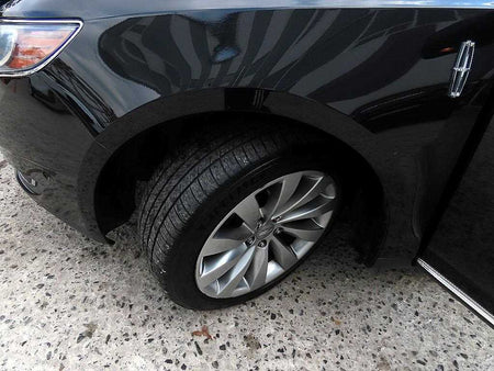 Lincoln MKS — photo 20