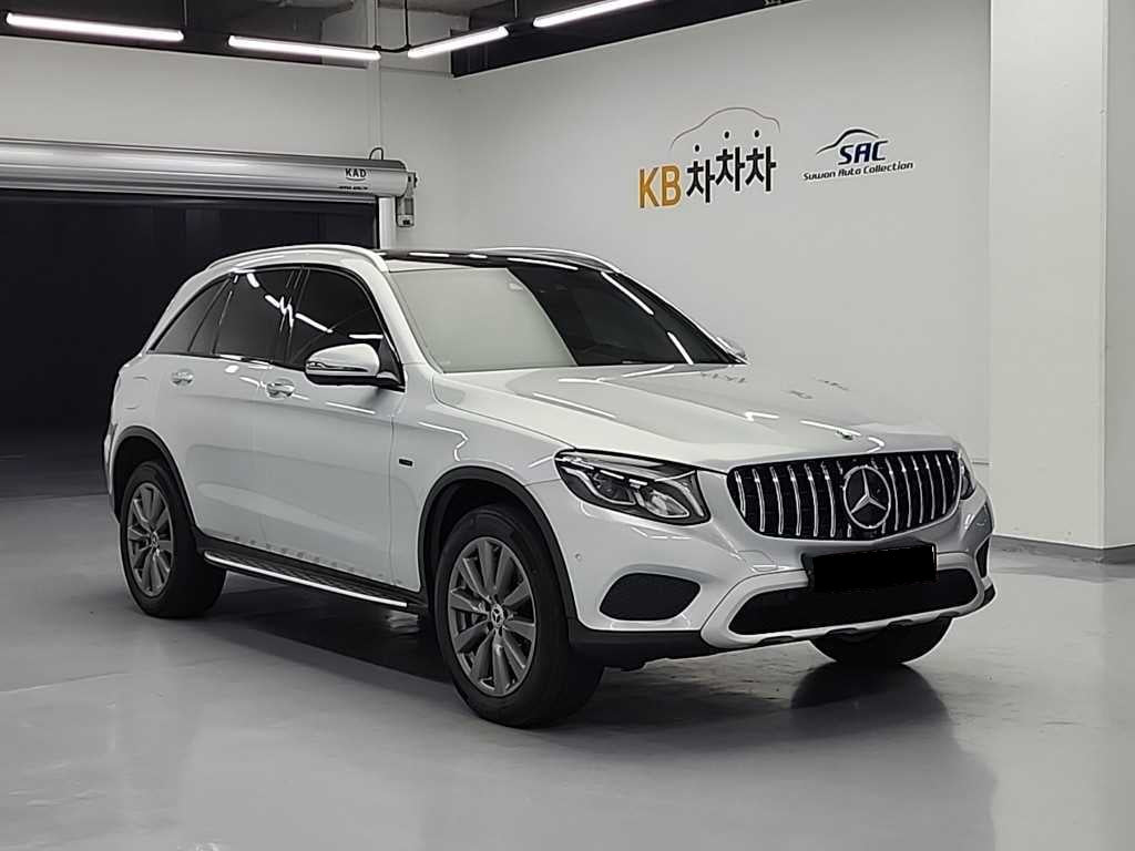 Mercedes-Benz GLC-Class — photo 04