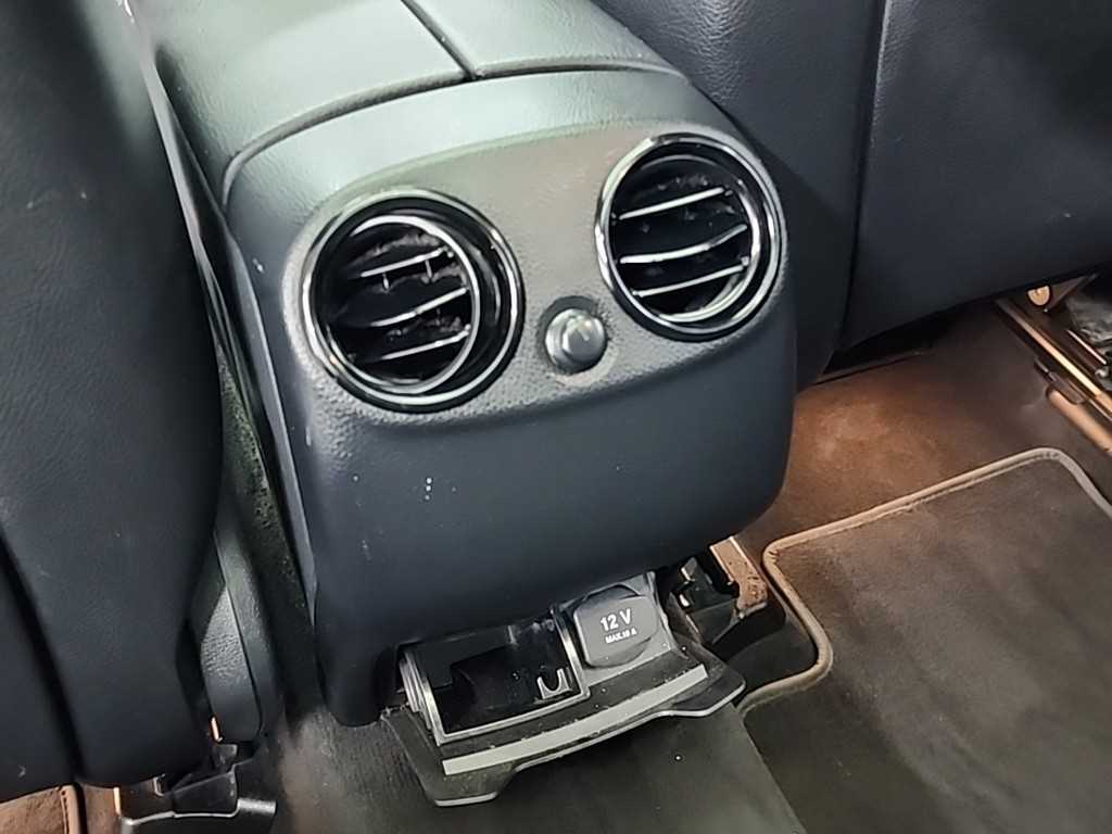 Mercedes-Benz GLC-Class — photo 13