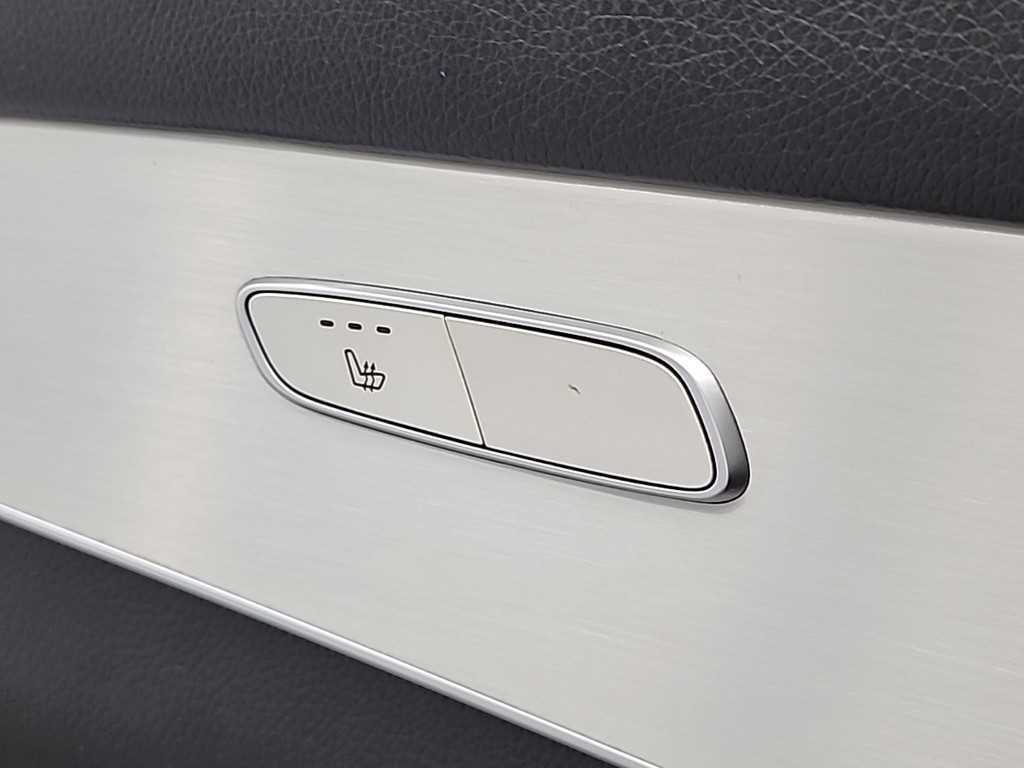 Mercedes-Benz GLC-Class — photo 14