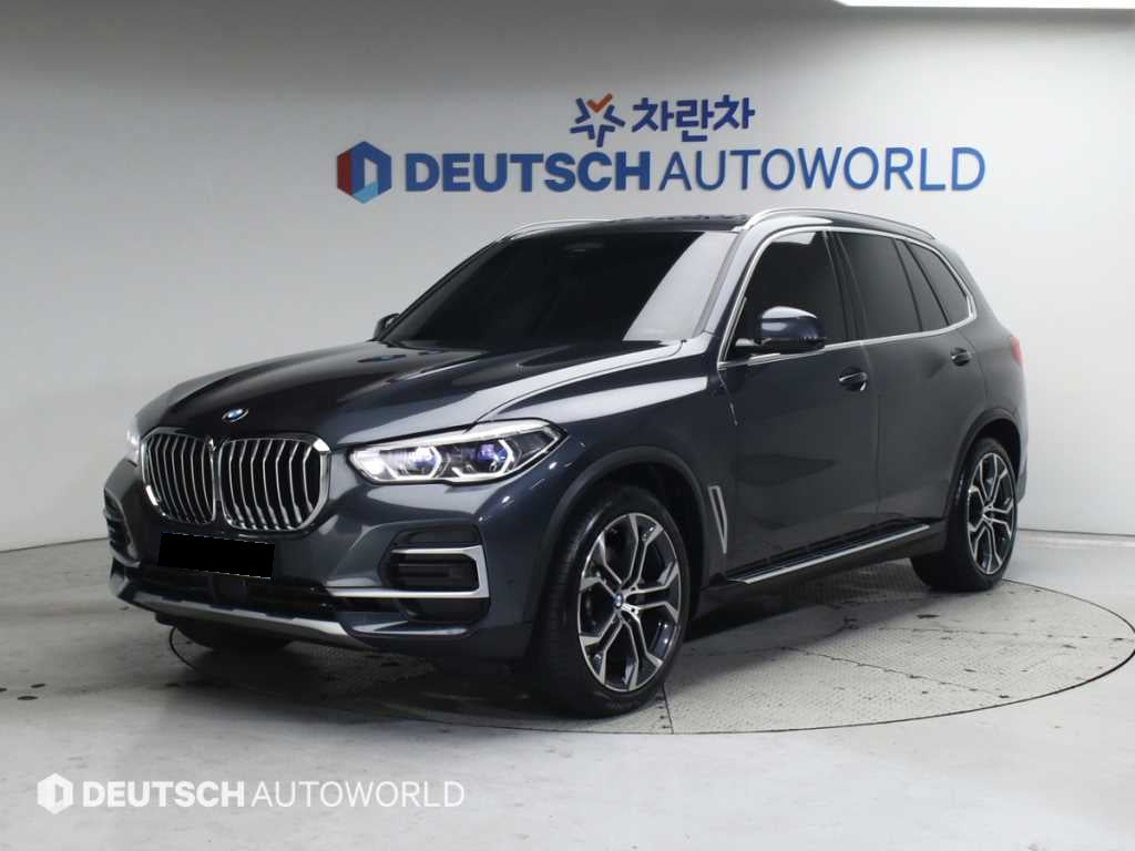 BMW X5 — photo 01