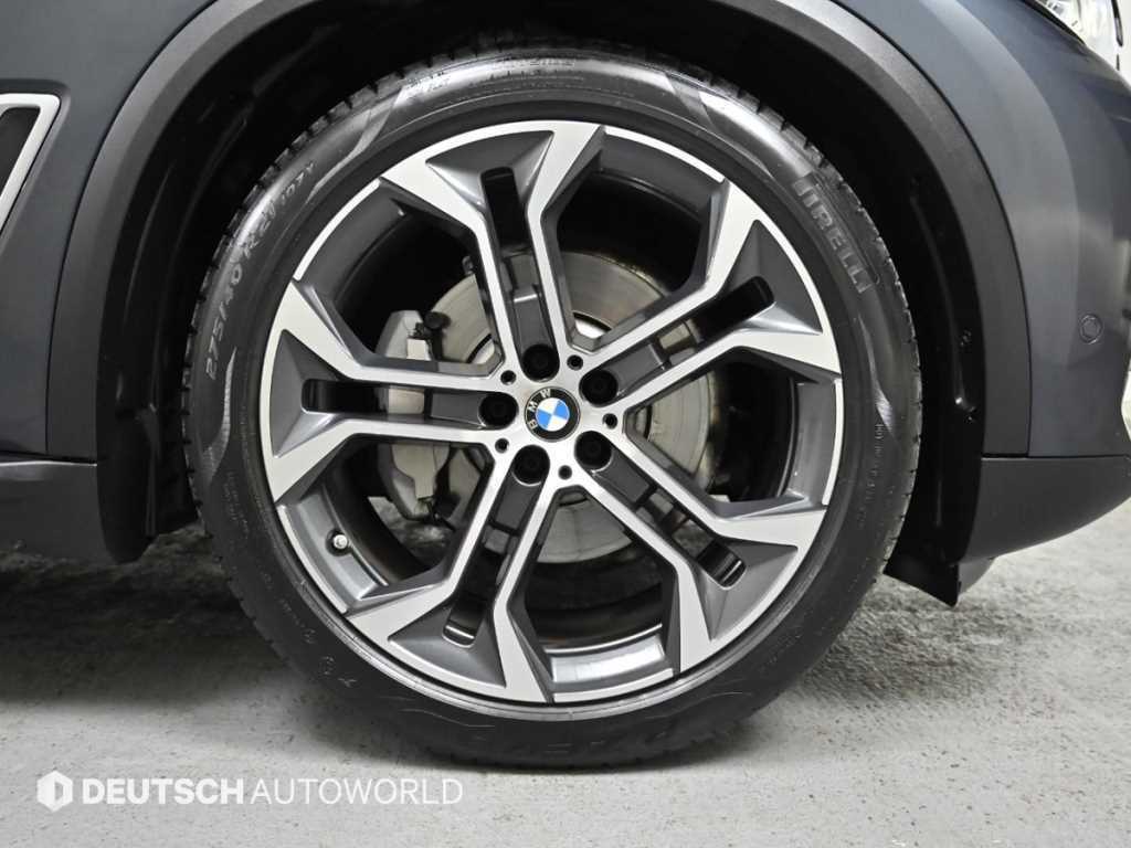 BMW X5 — photo 05