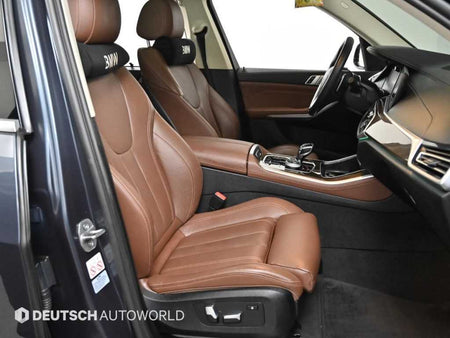 BMW X5 — photo 10