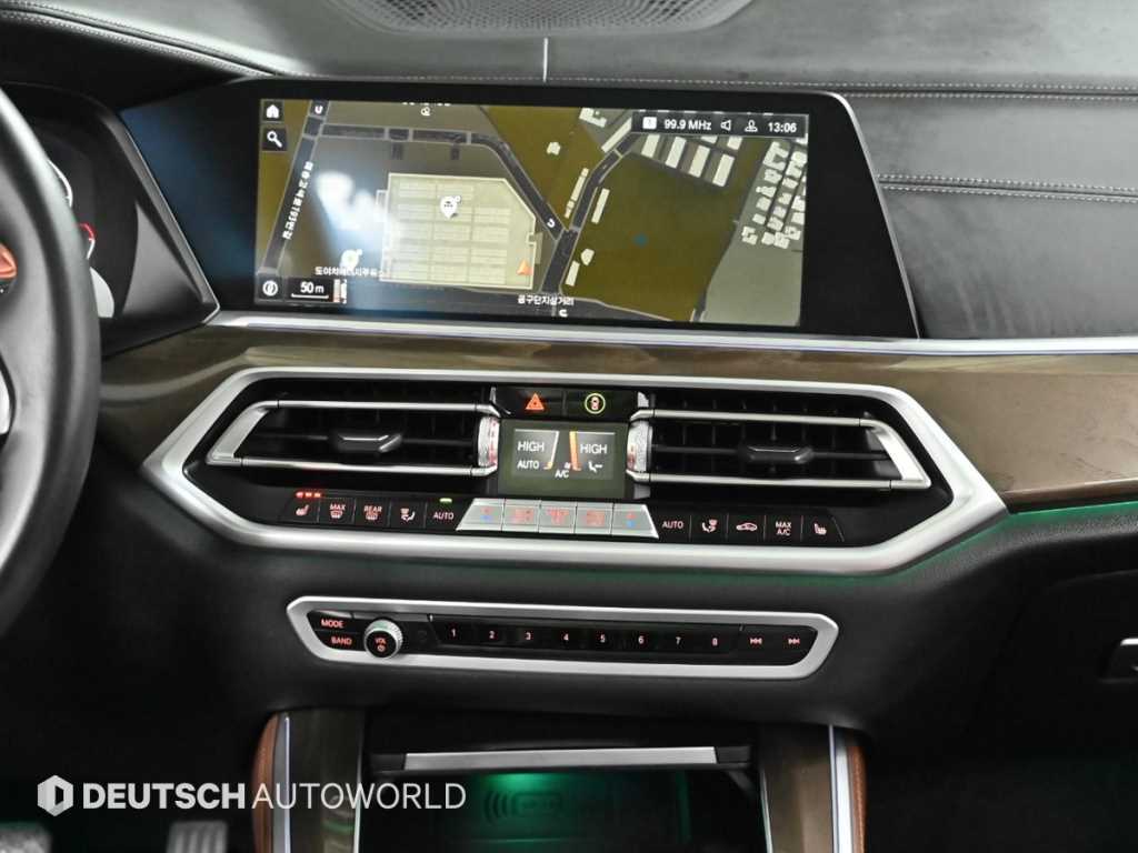 BMW X5 — photo 14