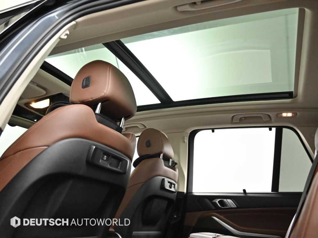 BMW X5 — photo 19