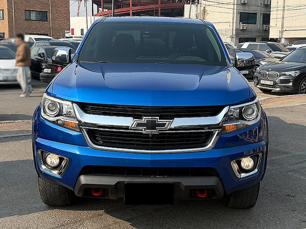 CHEVROLET Colorado — photo 01