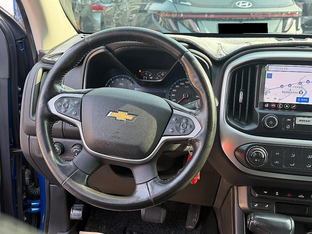 CHEVROLET Colorado — photo 08