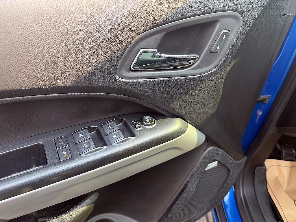 CHEVROLET Colorado — photo 12
