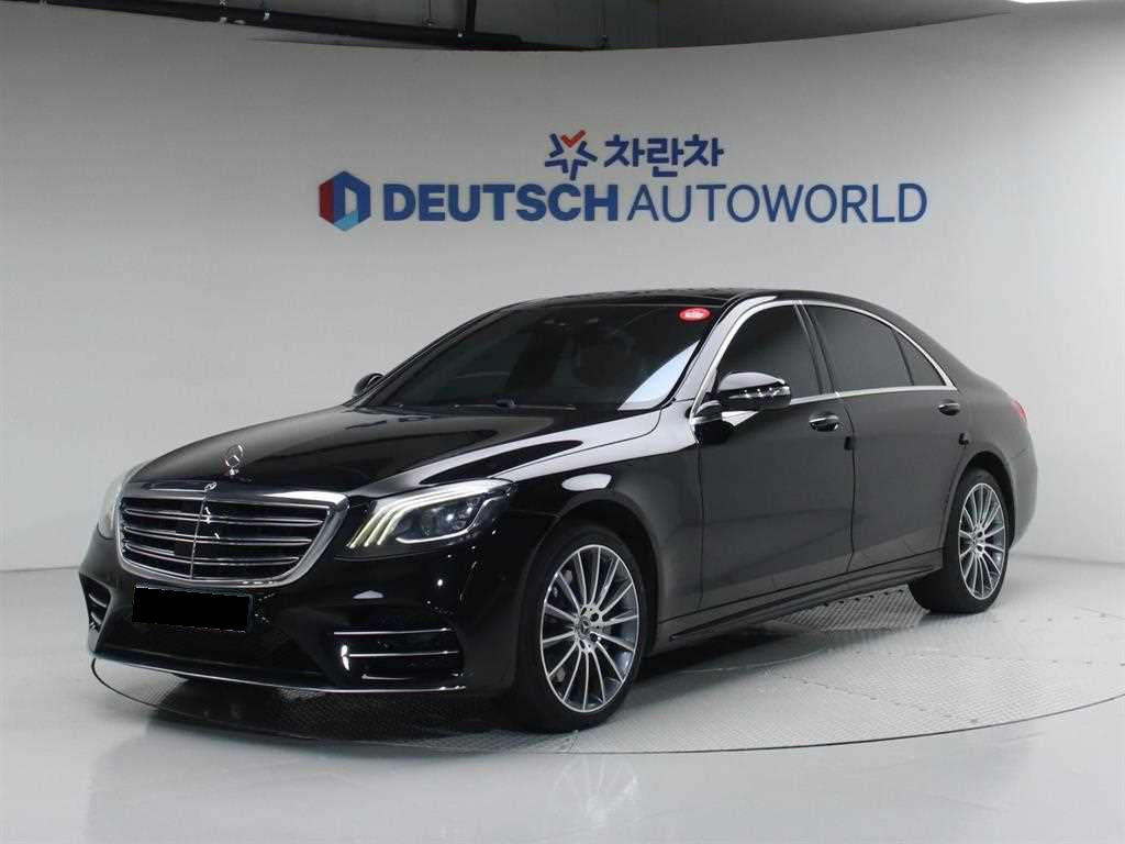 Mercedes-Benz S-Class — photo 01