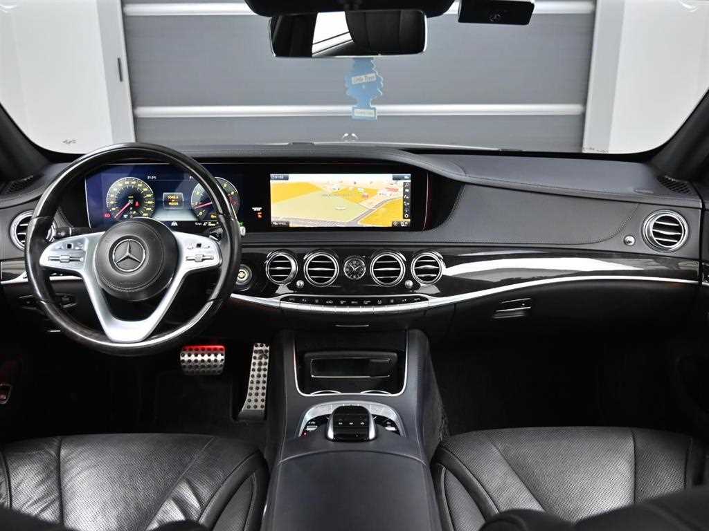 Mercedes-Benz S-Class — photo 07