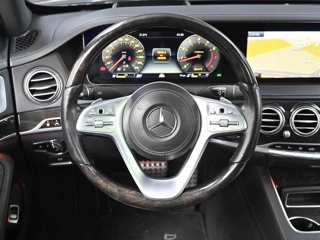 Mercedes-Benz S-Class — photo 13