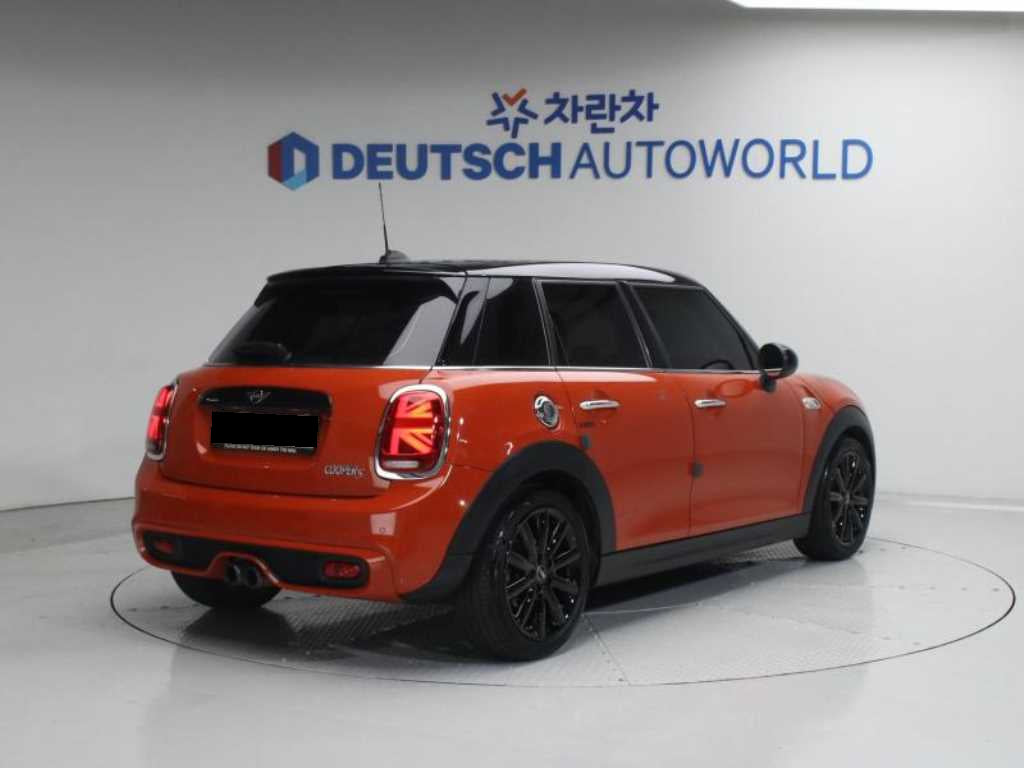 Mini Cooper — photo 02