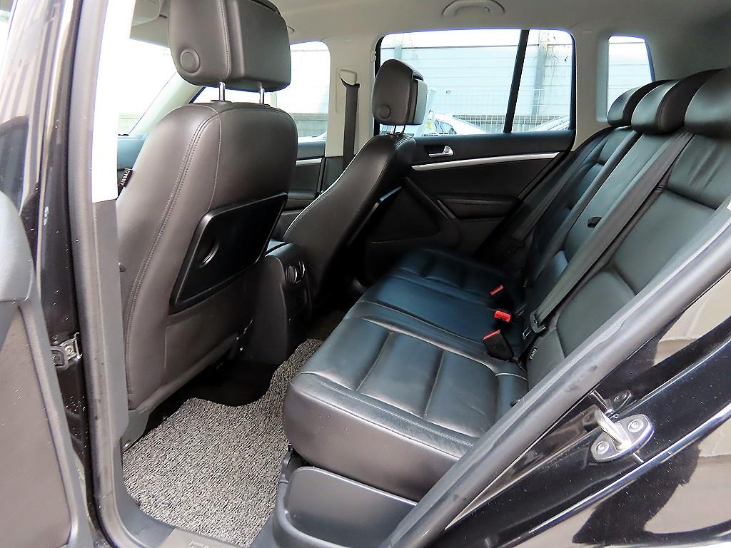 Volkswagen Tiguan — photo 06