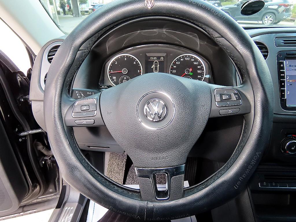 Volkswagen Tiguan — photo 08