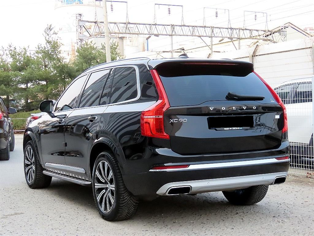 Volvo XC90 — photo 03
