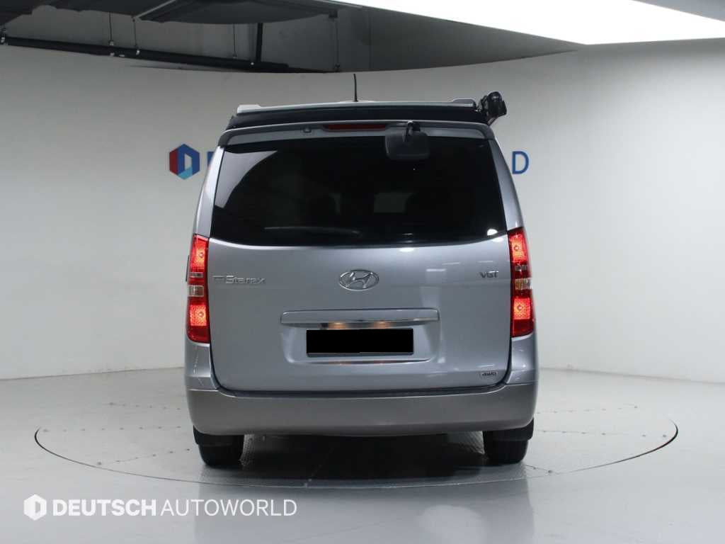 Hyundai Starex — photo 04