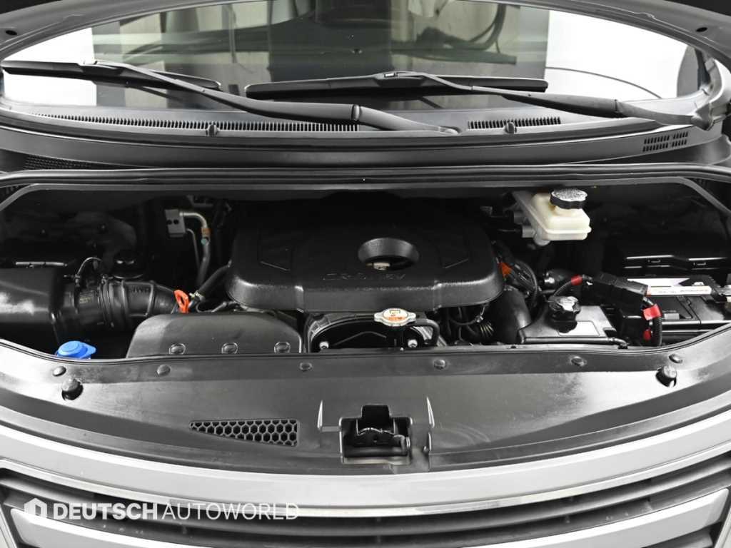 Hyundai Starex — photo 06