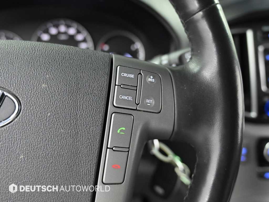 Hyundai Starex — photo 16