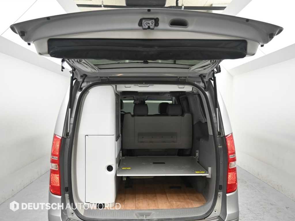 Hyundai Starex — photo 19