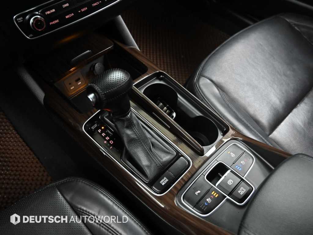 Kia K7 — photo 09