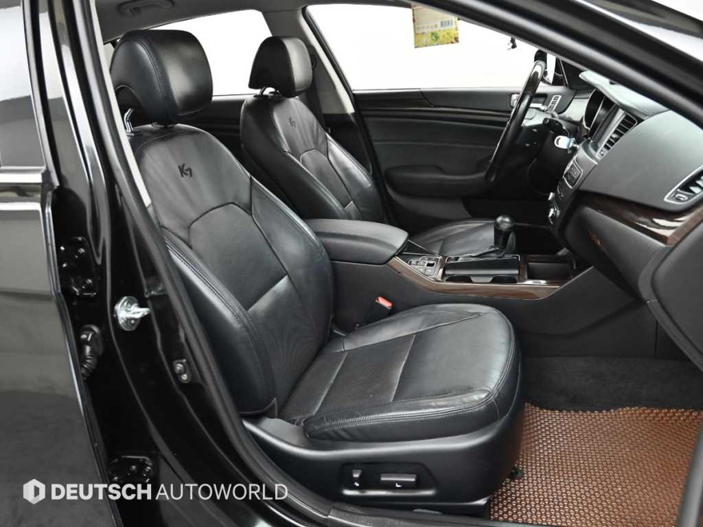 Kia K7 — photo 10