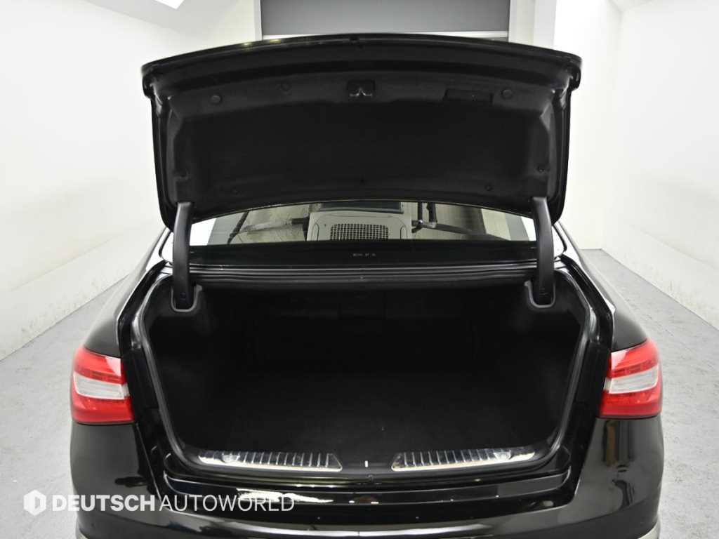 Kia K7 — photo 19