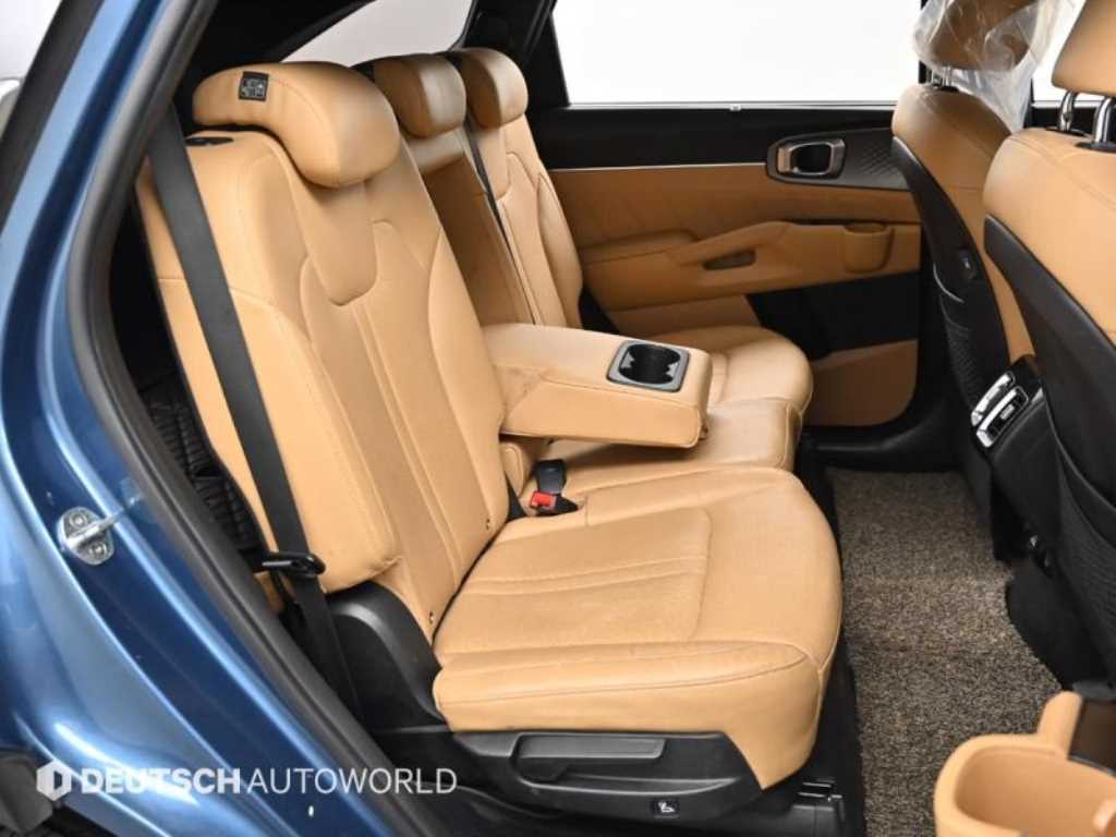 Kia Sorento — photo 12