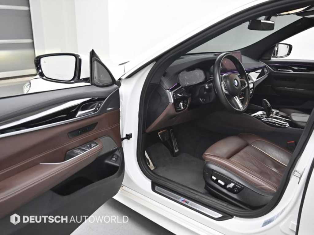 BMW Gran Turismo — photo 11