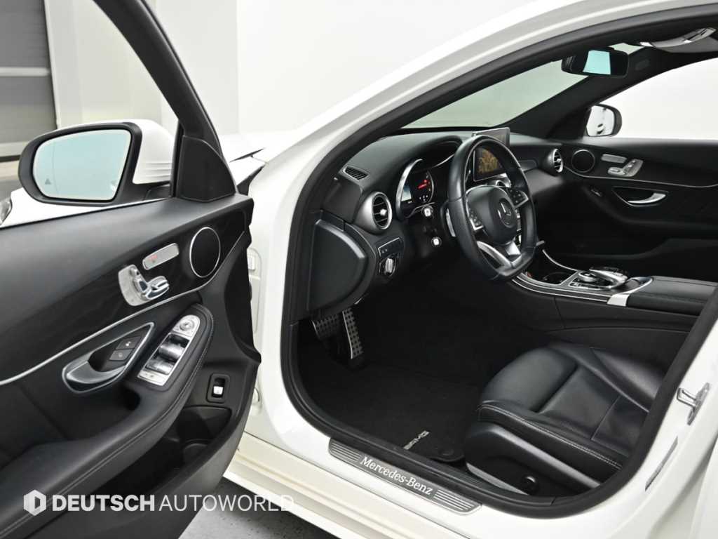Mercedes-Benz C-Class — photo 16