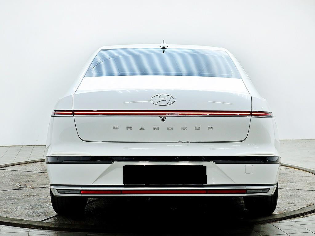 Hyundai Grandeur — photo 03