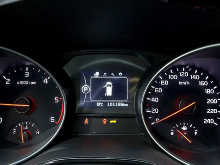 Kia Carnival — photo 06