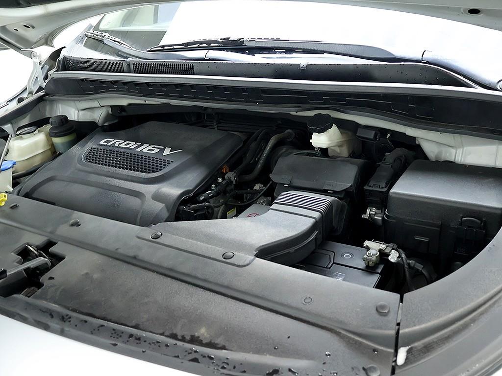 Kia Carnival — photo 08