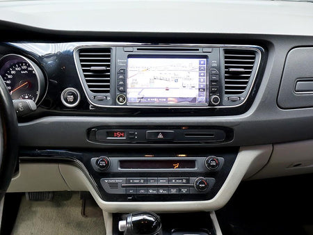 Kia Carnival — photo 09