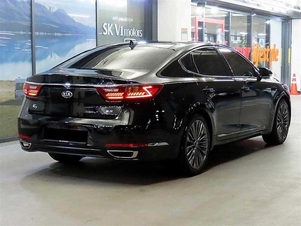 Kia K7 — photo 04