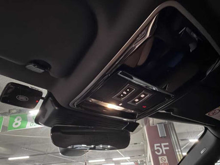 Land Rover Range Rover Velar — photo 10