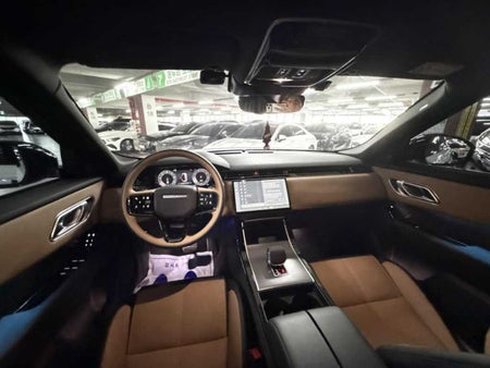 Land Rover Range Rover Velar — photo 13